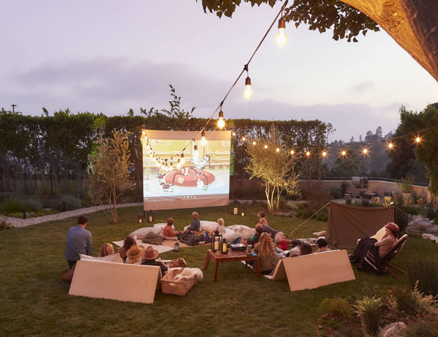 Backyard Movies - Outdoor Movies 3